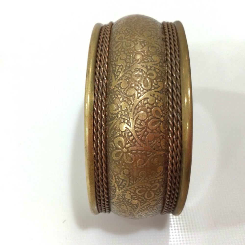 Vintage Brass Cuff Bracelet BOHO Hippie - Picture 3 of 7